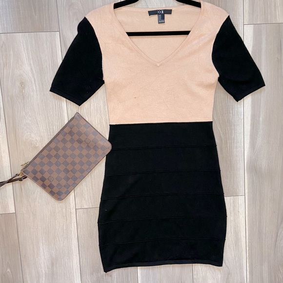 Forever 21 Dresses & Skirts - Forever21 Tan & Black Sweater Dress